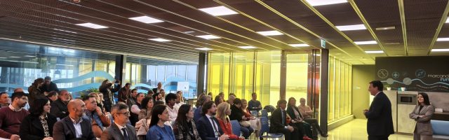 CDTI y Andalucía TRADE Alberto Santana presentando el evento de CDTI y Andalucía TRADE