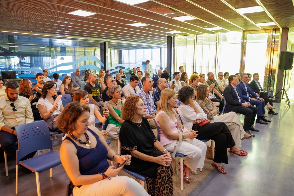 Público en un evento de La Lonja de la Innovación.