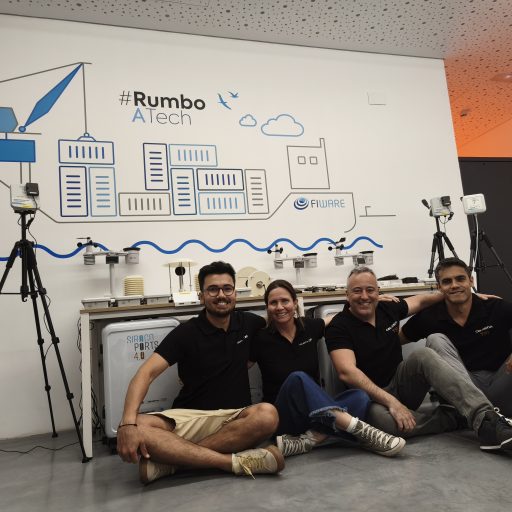 Equipo de Celestia posa en el Showroom de La Lonja de la Innovación